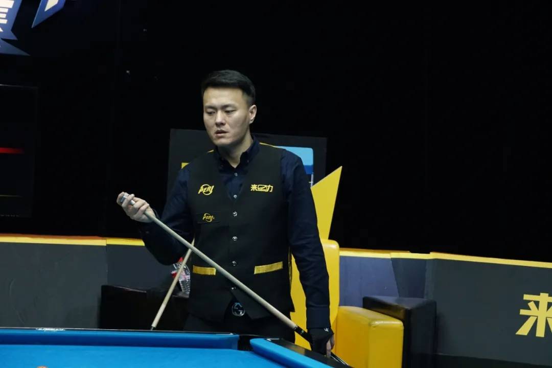 球迷欢呼庆 球迷欢呼庆